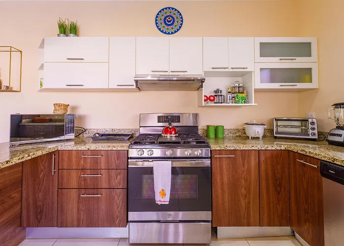 Сasa de vacaciones Casa Mimi - Beautiful House In Surfside *